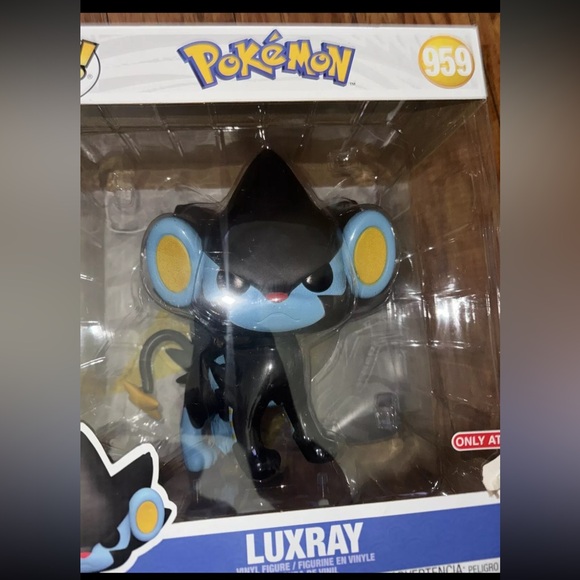 Funko POP! Games: Pokémon Luxray Vinyl Figure - Picture 3 of 5
